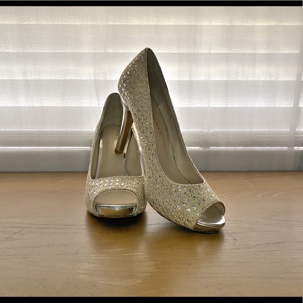 Audrey Brooke Sparkling Pumps